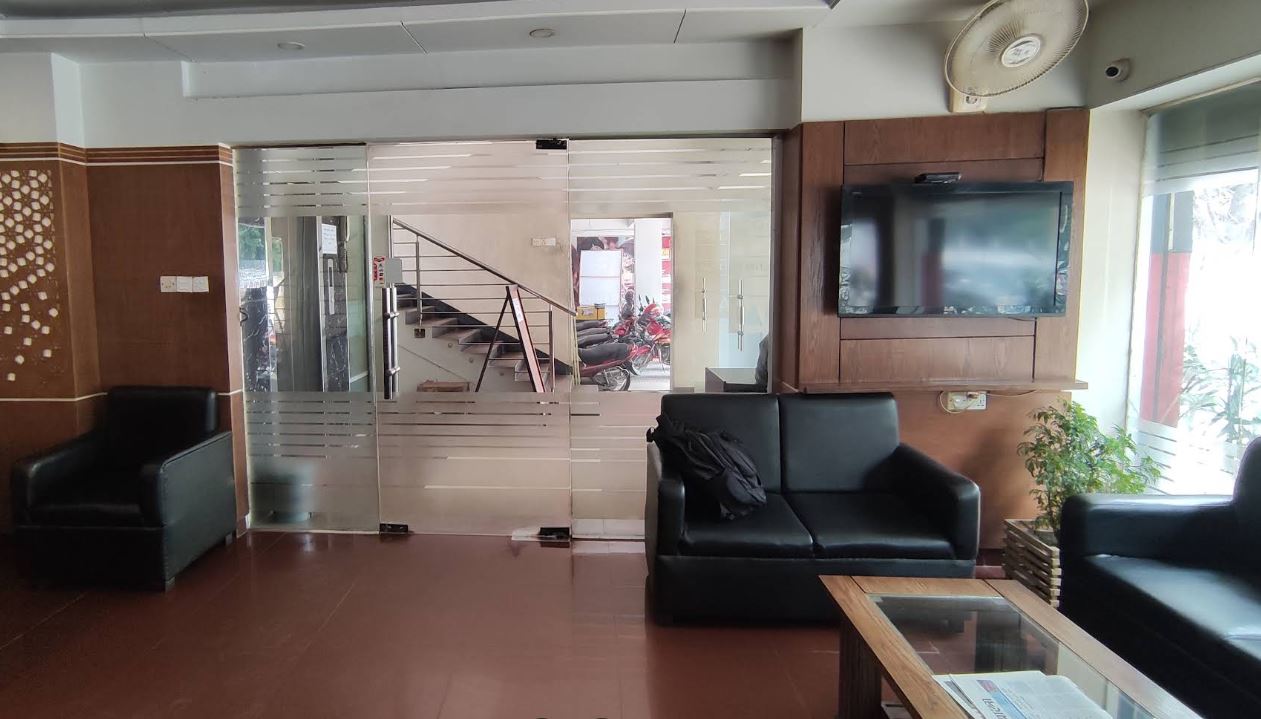 Lounge seating